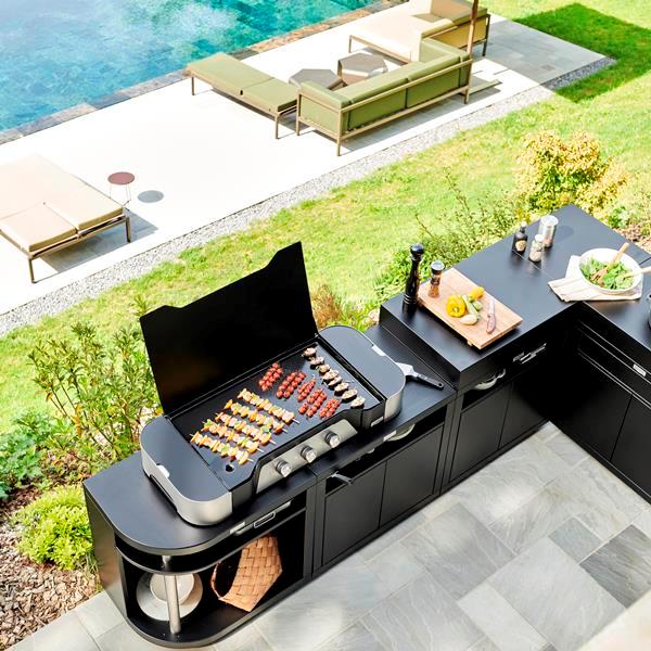 Complete outdoor kitchens