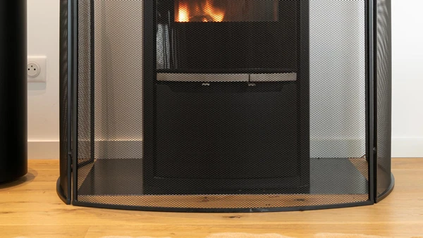 Floor protection plates